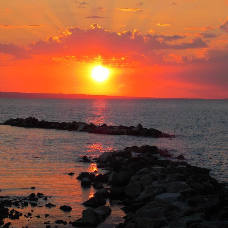 La Finestra Sul Castello B&B Termoli Dış mekan fotoğraf