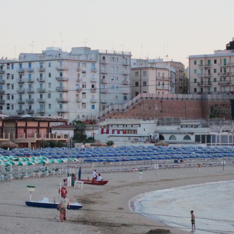 La Finestra Sul Castello B&B Termoli Dış mekan fotoğraf