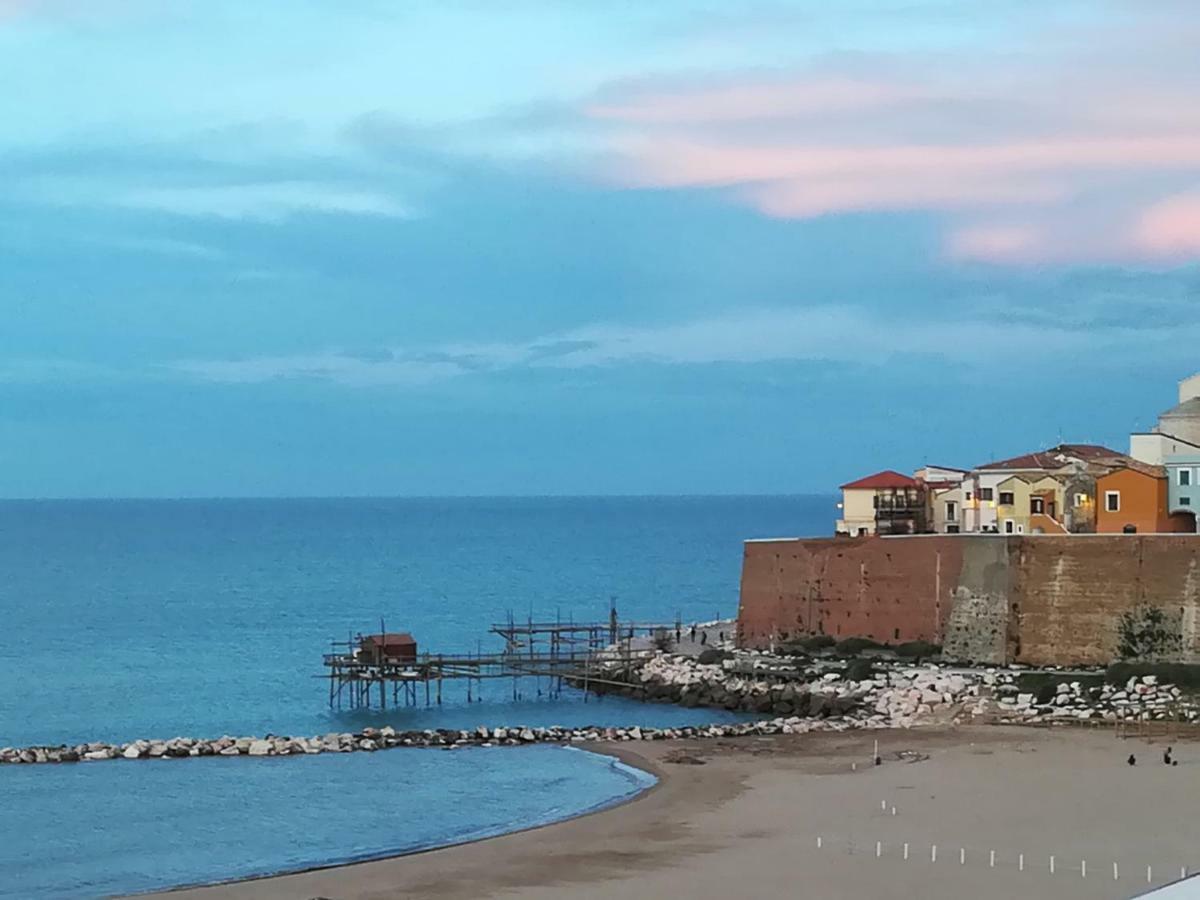 La Finestra Sul Castello B&B Termoli Dış mekan fotoğraf